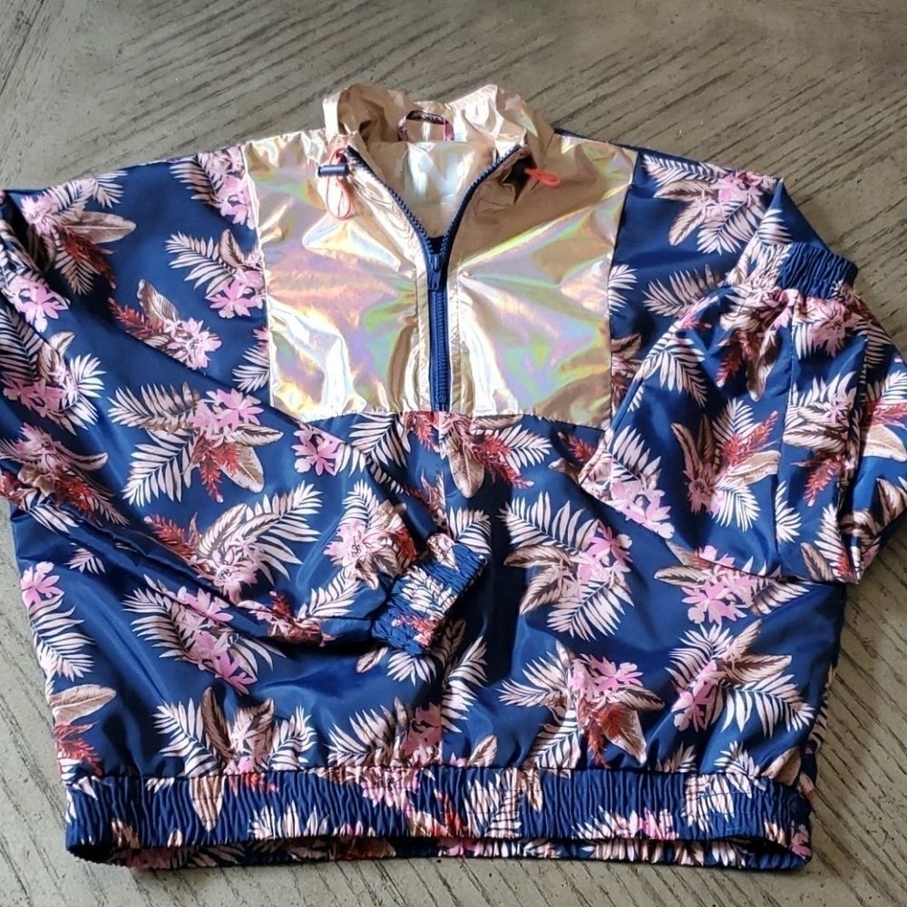 Floral winbreaker sweater jacket size small NWT.